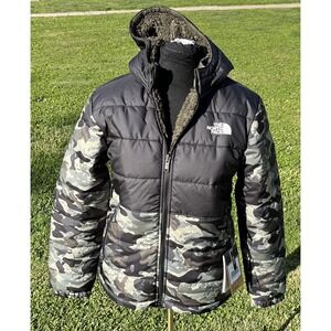 The North Face Mount Chimbo Puffer Jacket Boys XL 14/16 Camo Reversible Sherpa